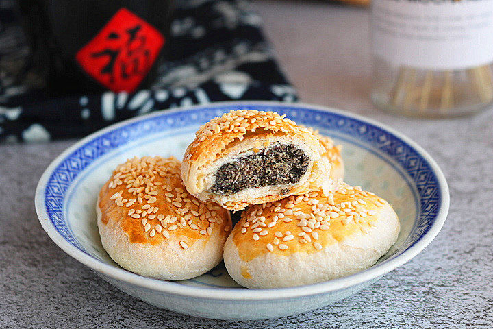 芝麻椒盐牛舌饼