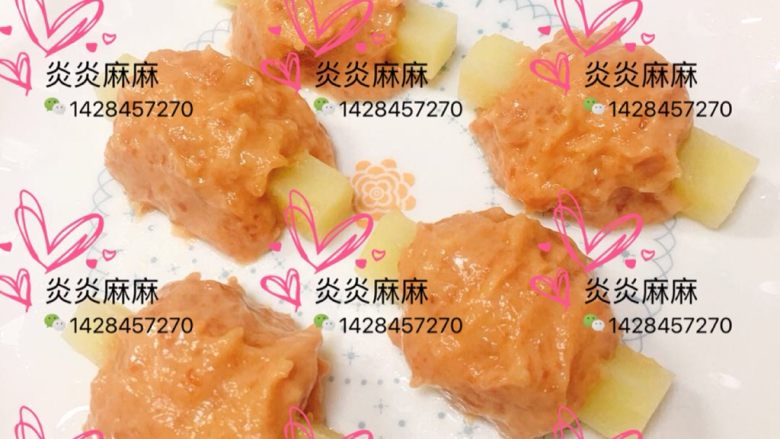 猪肉排 12m+ 宝宝辅食
,猪肉泥、鹌鹑蛋、淀粉搅拌均匀;裹在土豆条上面。
