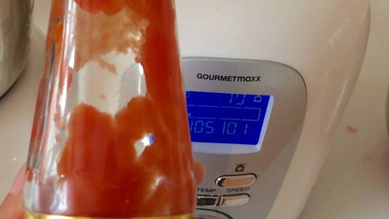 意大利面酱【GOURMETmaxx西式厨师机版】,6. 最后倒入<a style='color:red;display:inline-block;' href='/shicai/ 753'>番茄沙司</a>,熬到稍稠。