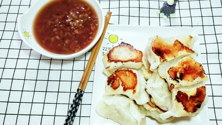 茄子猪肉馅儿煎饺,超级好吃的煎饺子！