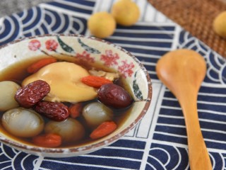 桂圆红枣鸡蛋糖水—一碗暖心又暖胃，尤其适合女生的糖水