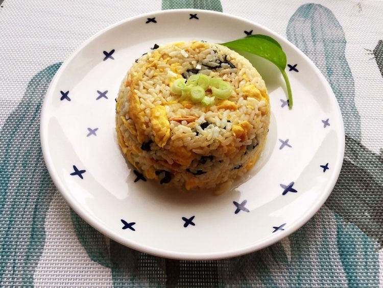 紫菜虾米蛋炒饭