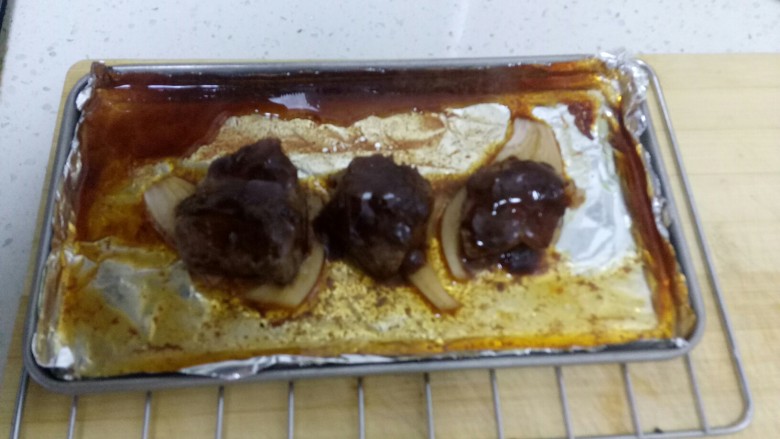 家常版——黑胡椒烤牛排,取出。
