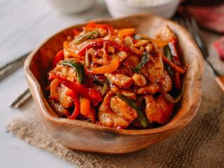 泰国辣酱炒鸡肉