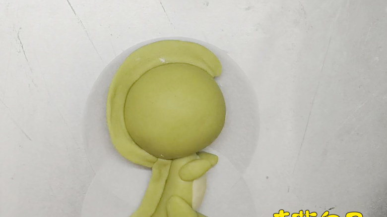 (原创)大眼萌恐龙叉烧包(侧面),再把另一条贴尾巴上。法老恐龙~~