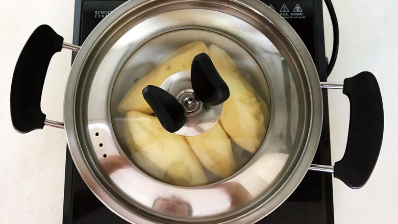 美味小零食 无油版红薯椰香小方,大火烧开后小火蒸25分钟
