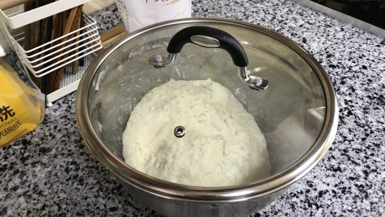 油泼面,盖盖子醒半小时