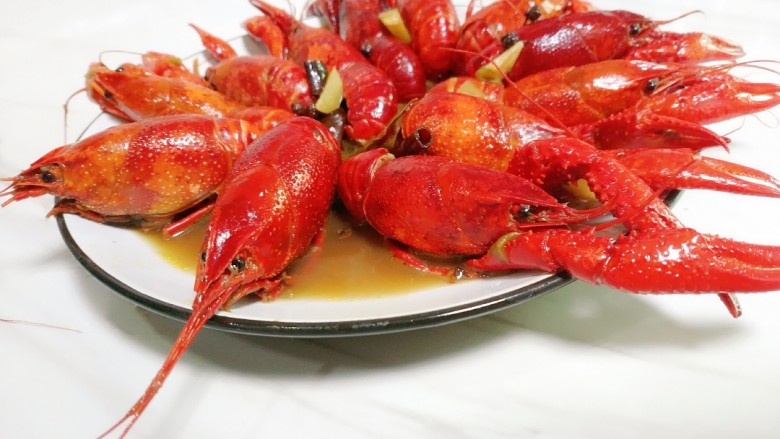 夏日伴侣👉麻辣小龙虾