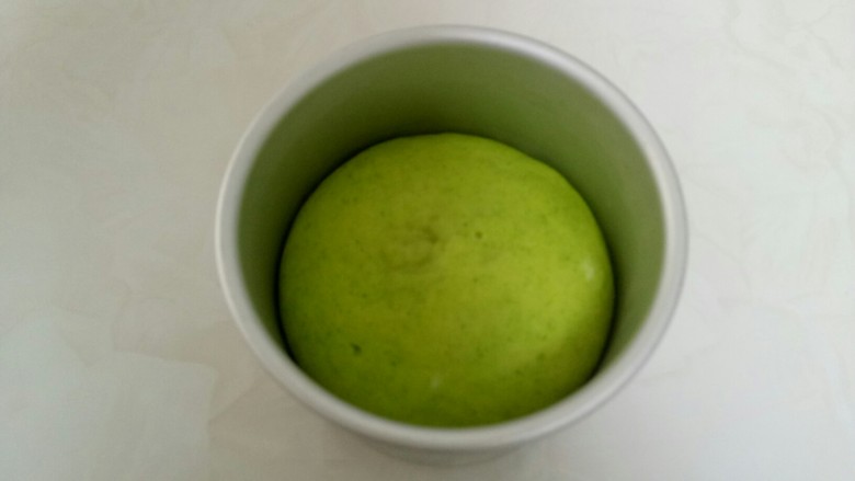 青瓜蛋糕,去掉保鲜膜