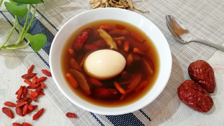 当归红糖煮鸡蛋,来一碗,让女人由内而外美起来!