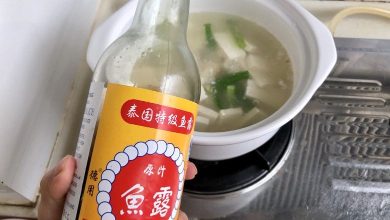 红梅映雪祈安平➕冬瓜咸肉炖豆腐,调味:加入一小勺鱼露,没有的话用生抽也可以