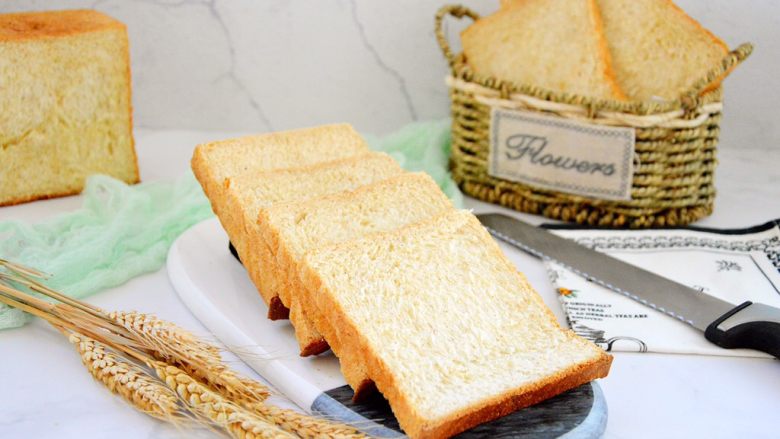 全麦吐司,单独食用有淡淡的麦香味