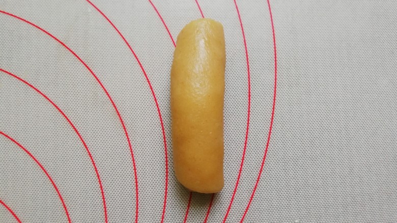 芝麻椒盐牛舌饼,取出一份