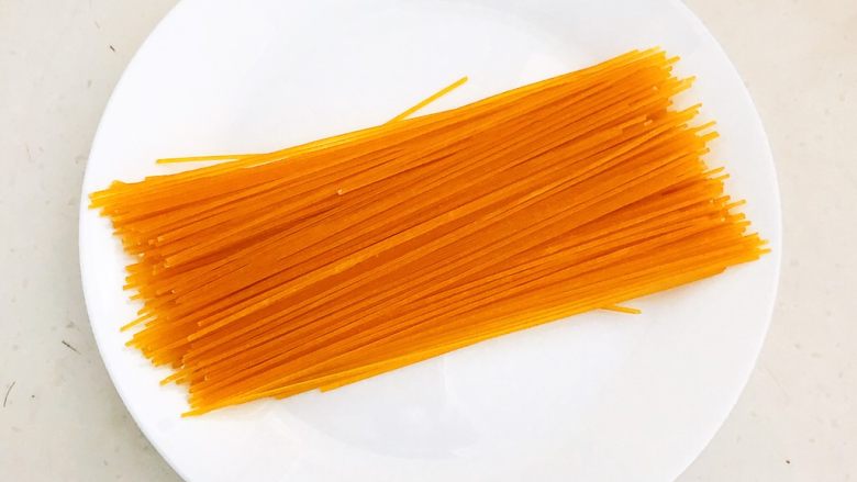 风味炒面 芽菜肉末炒玉米面,<a style='color:red;display:inline-block;' href='/shicai/ 5214'>玉米面条</a>
