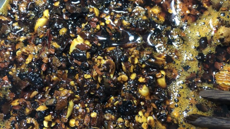 自制红油豆鼓牛肉老干妈
,铛铛铛~
成品还是很诱人的哟