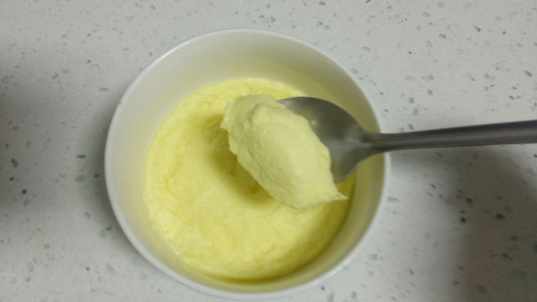 蒸牛奶鸡蛋羹,看看