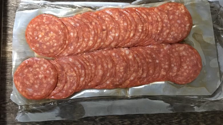 快手早餐之手抓饼披萨,披萨肠