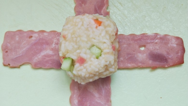 培根土豆泥饭包,饭团🍙捏成小的长方体!
