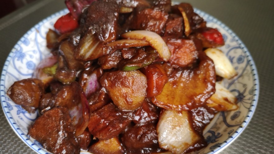 土豆焖牛肉