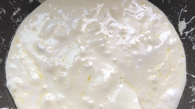 雪花酥,加热至与黄油充分融合