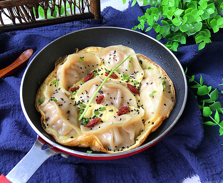 抱蛋煎饺