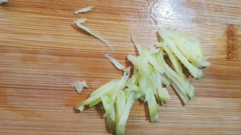 鲜味蚝油芦笋, <a style='color:red;display:inline-block;' href='/shicai/ 37'>姜</a>切丝,