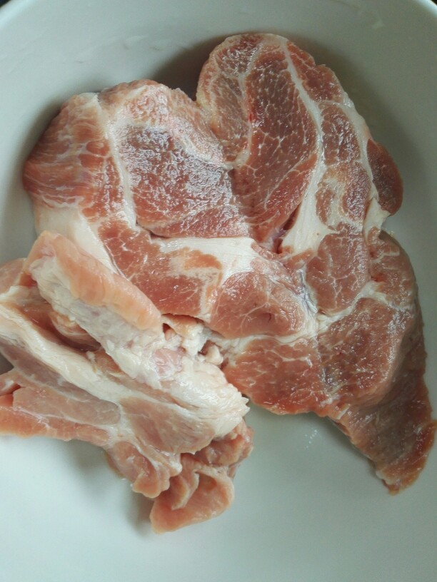 叉烧肉,洗干净控干水分