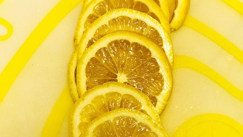 柠檬膏🍋,把🍋柠檬果核剔除。