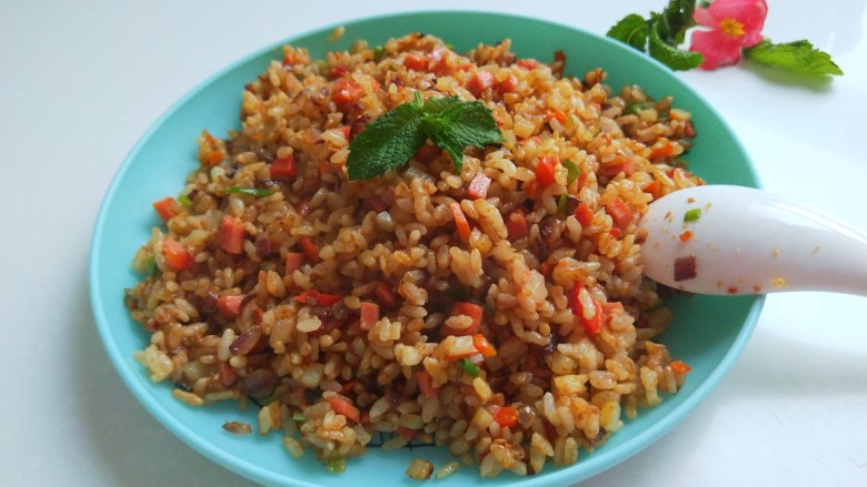 粒皆辛苦之洋葱蛋炒饭