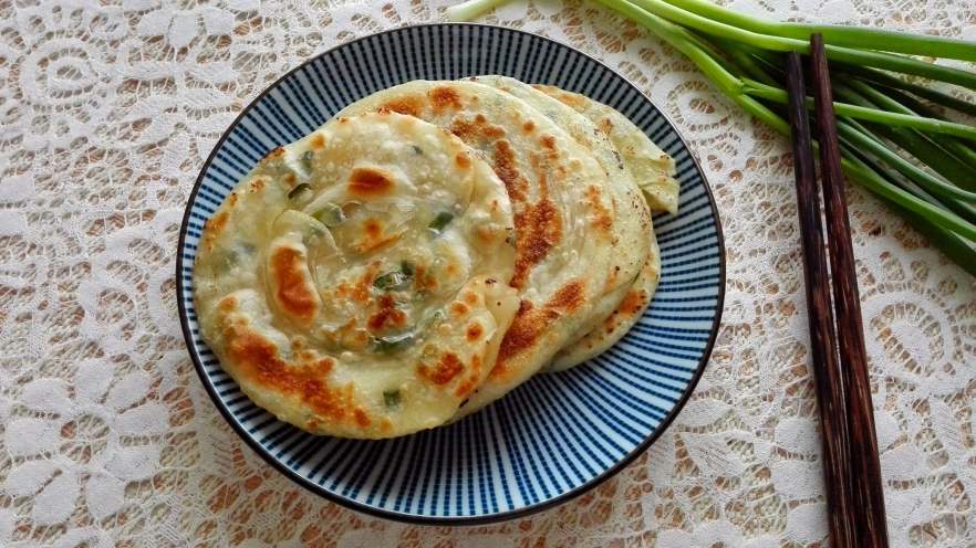 饺子皮葱油饼