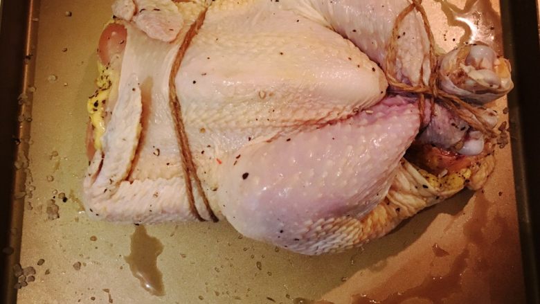 绑起来之柠檬烤鸡,灯光打下来！多美呀！