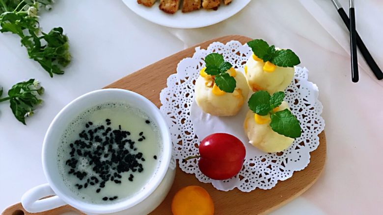 玉米粒土豆泥，惊艳味蕾的做法,增肌套餐。