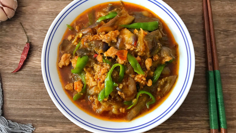 肉末茄子,茄子软糯入味,咸香下饭,做法简单的肉末茄子。