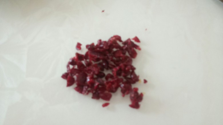 蔓越莓椰蓉酥,<a style='color:red;display:inline-block;' href='/shicai/ 660'>蔓越莓</a>切碎。