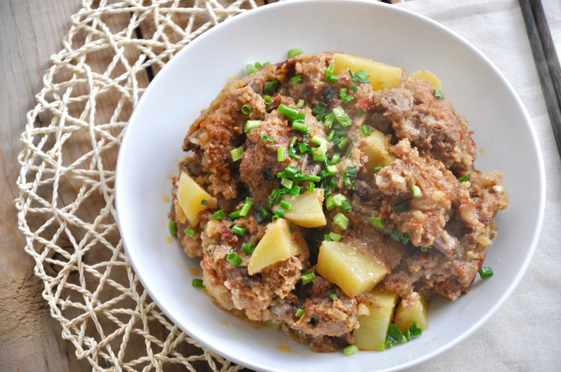 家常粉蒸排骨（附蒸肉粉做法）