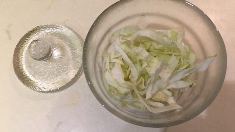 一夜渍,一夜渍容器准备好,材料依次放入