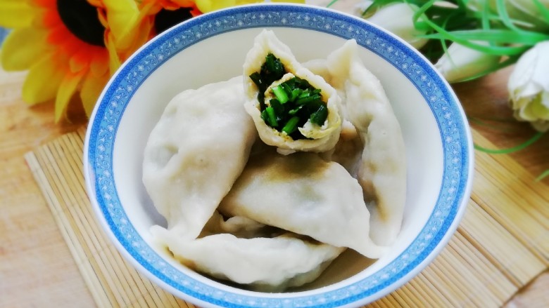 韭菜鸡蛋饺子,成品鲜香美味