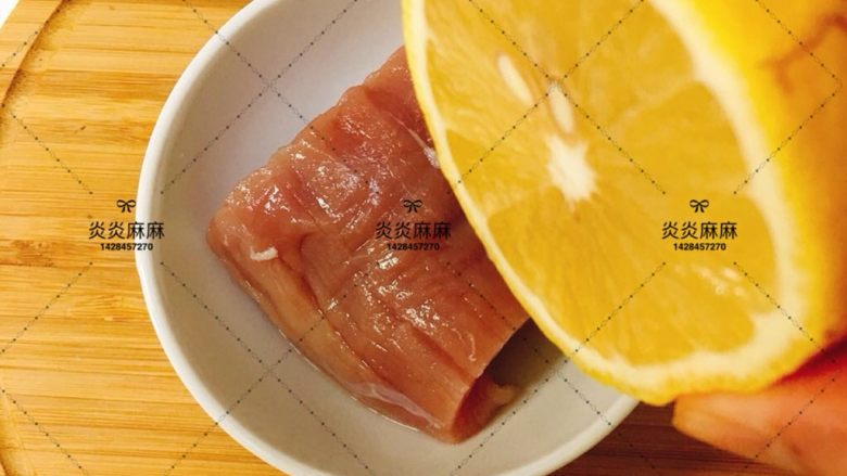 猪肉米饭包   12m+
,<a style='color:red;display:inline-block;' href='/shicai/ 414'>猪肉</a>用<a style='color:red;display:inline-block;' href='/shicai/ 595'>柠檬</a>去腥