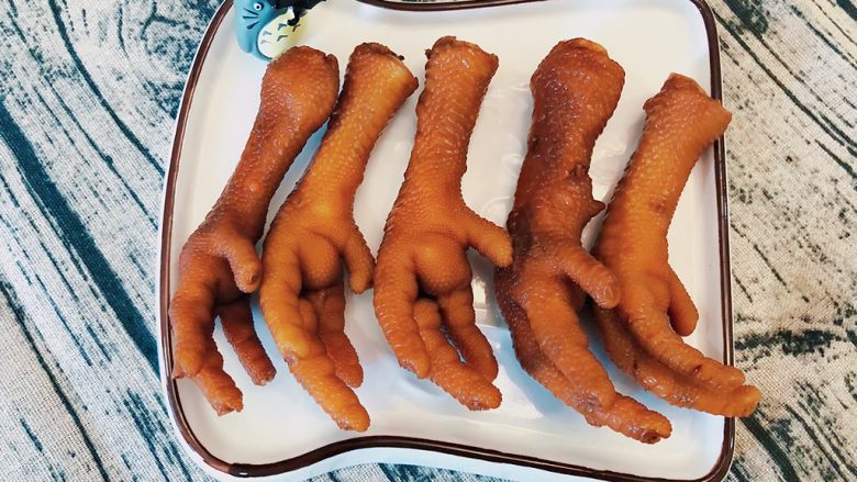 卤香鸡爪,成品图
