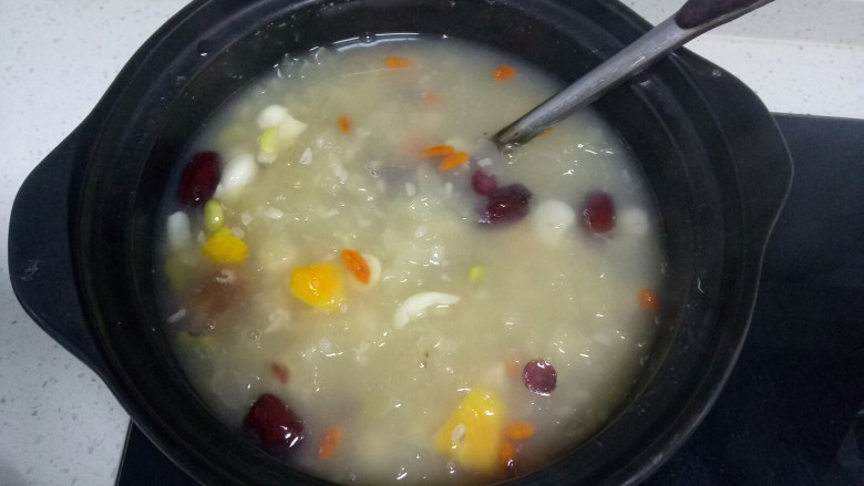 神仙粥,再煮5分钟,关火。