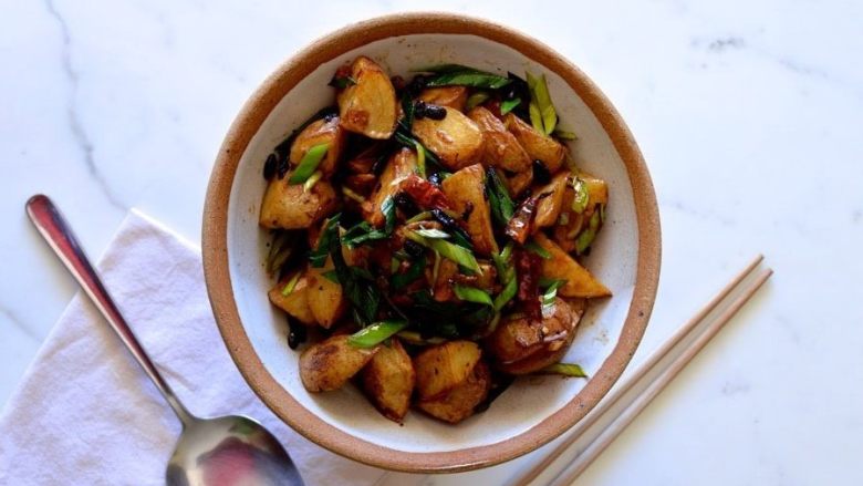 回锅土豆,虽然完全没有肉,但是却非常香哦。