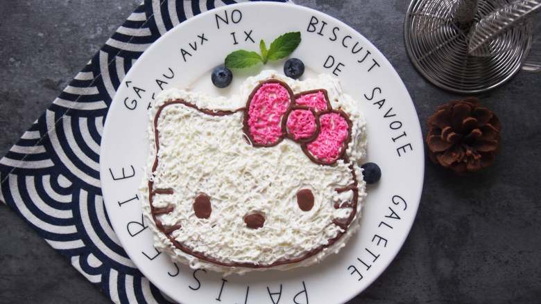Hello Kitty 奶油蛋糕
