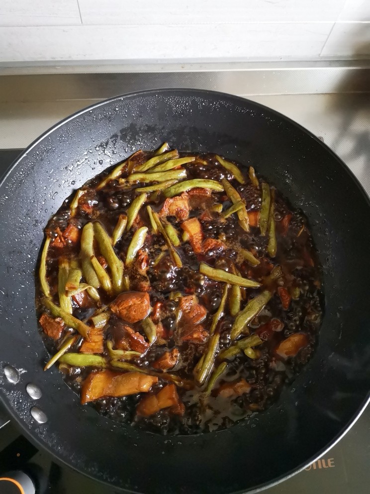 四季豆烧肉,大火收汤