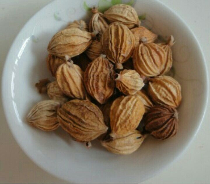 香辣小龙虾,香砂备好。