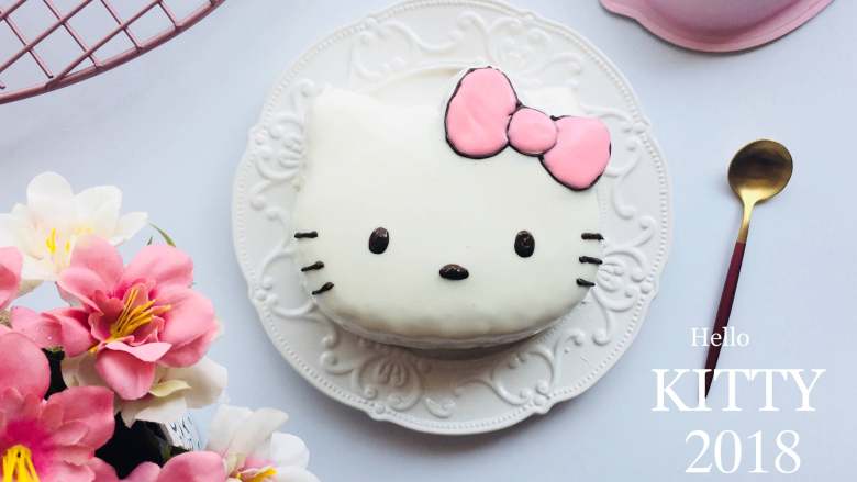 KITTY柠檬海绵(镜面淋面),萌萌哒