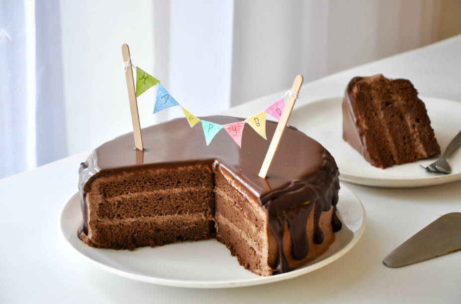 滴落巧克力蛋糕