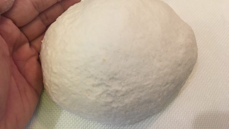 奶酪面包圈,不需要三光,搅拌太久会起筋性,贝果就不好吃了