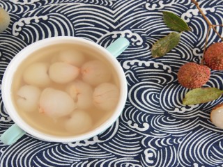 果肉颗颗饱满、汤水清甜可人，这就是冰糖荔枝想要带给你的好滋味