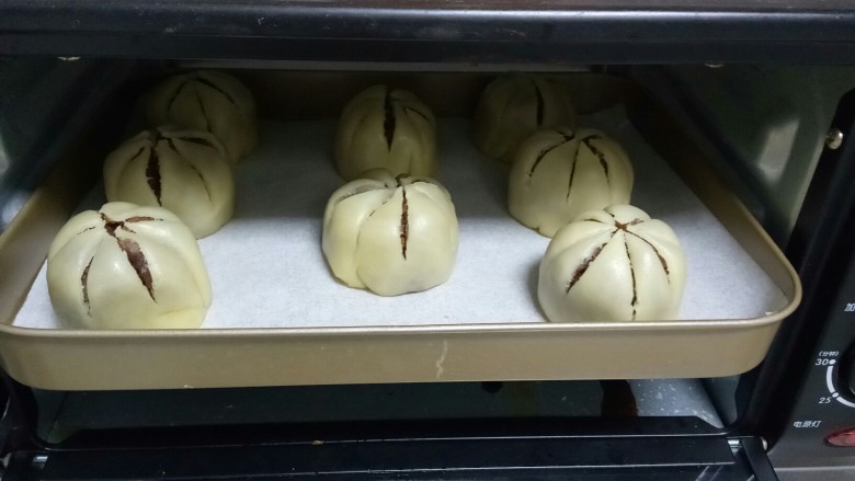 开口酥,烤箱180度预热6分钟,170度烤15分钟,再180度烤5分钟。