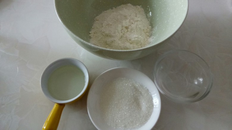 黑米馅老婆饼,水油皮材料准备好。